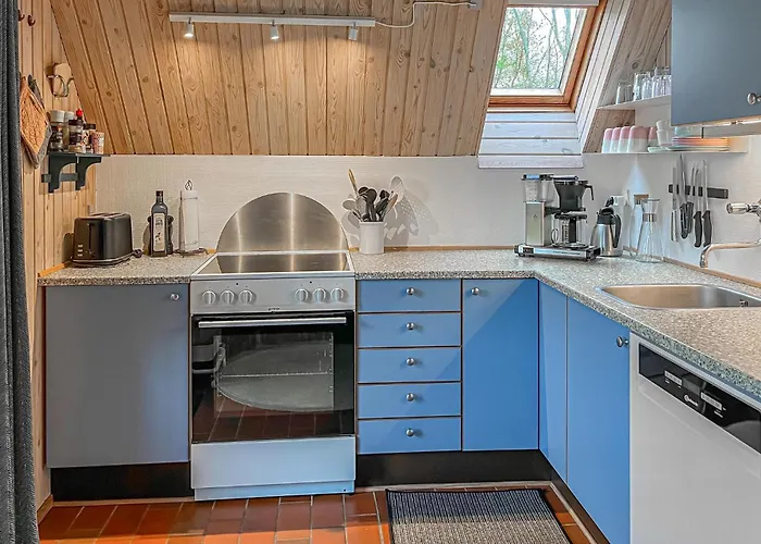 Two-bedroom In Rudkobing 度假居 *